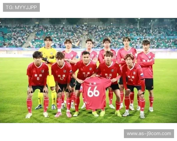 足球人的精神追求与责任担当塑造伟大球队文化的核心价值